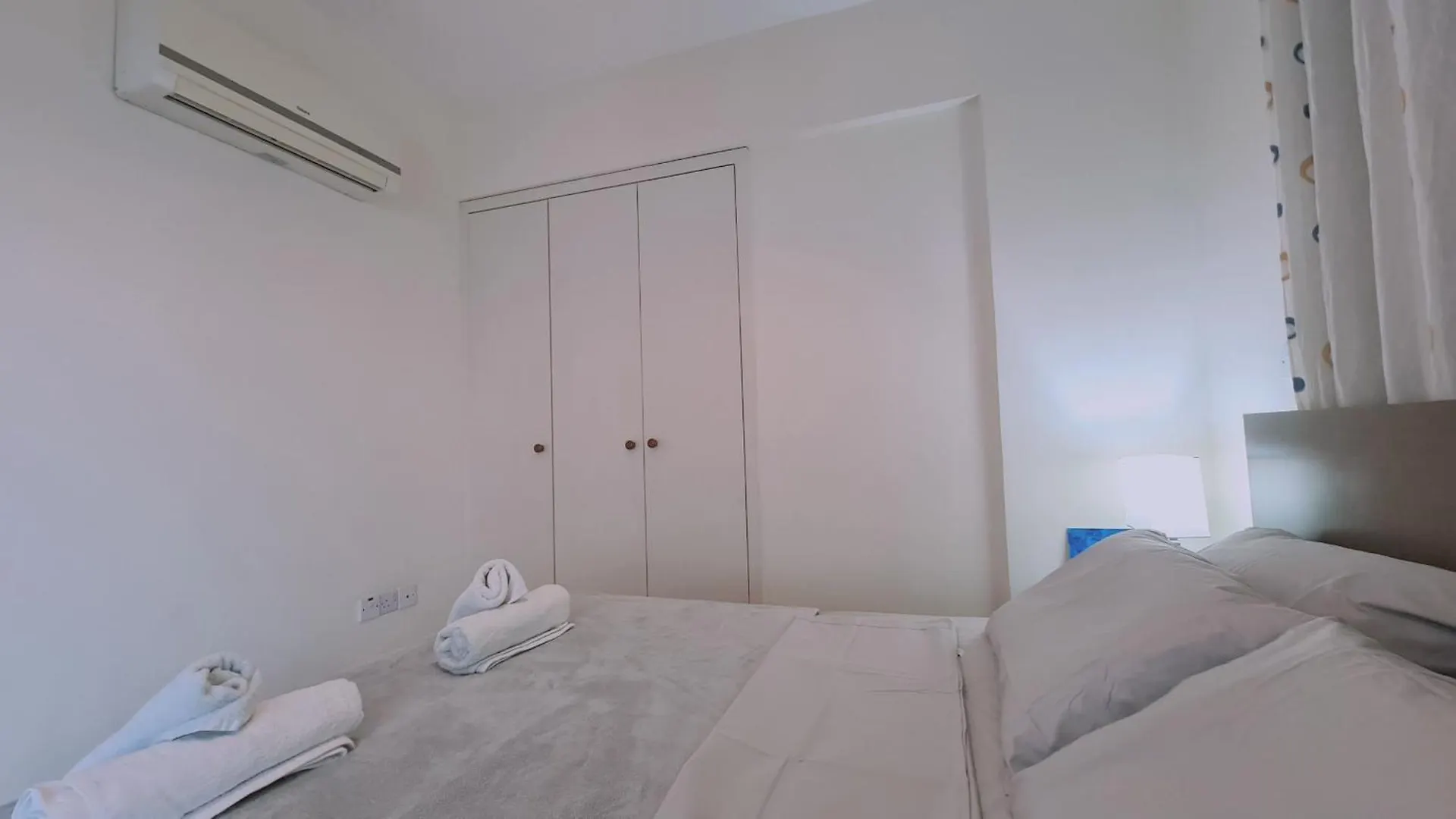 Stay Suncity Apartment ラルナカ キプロス