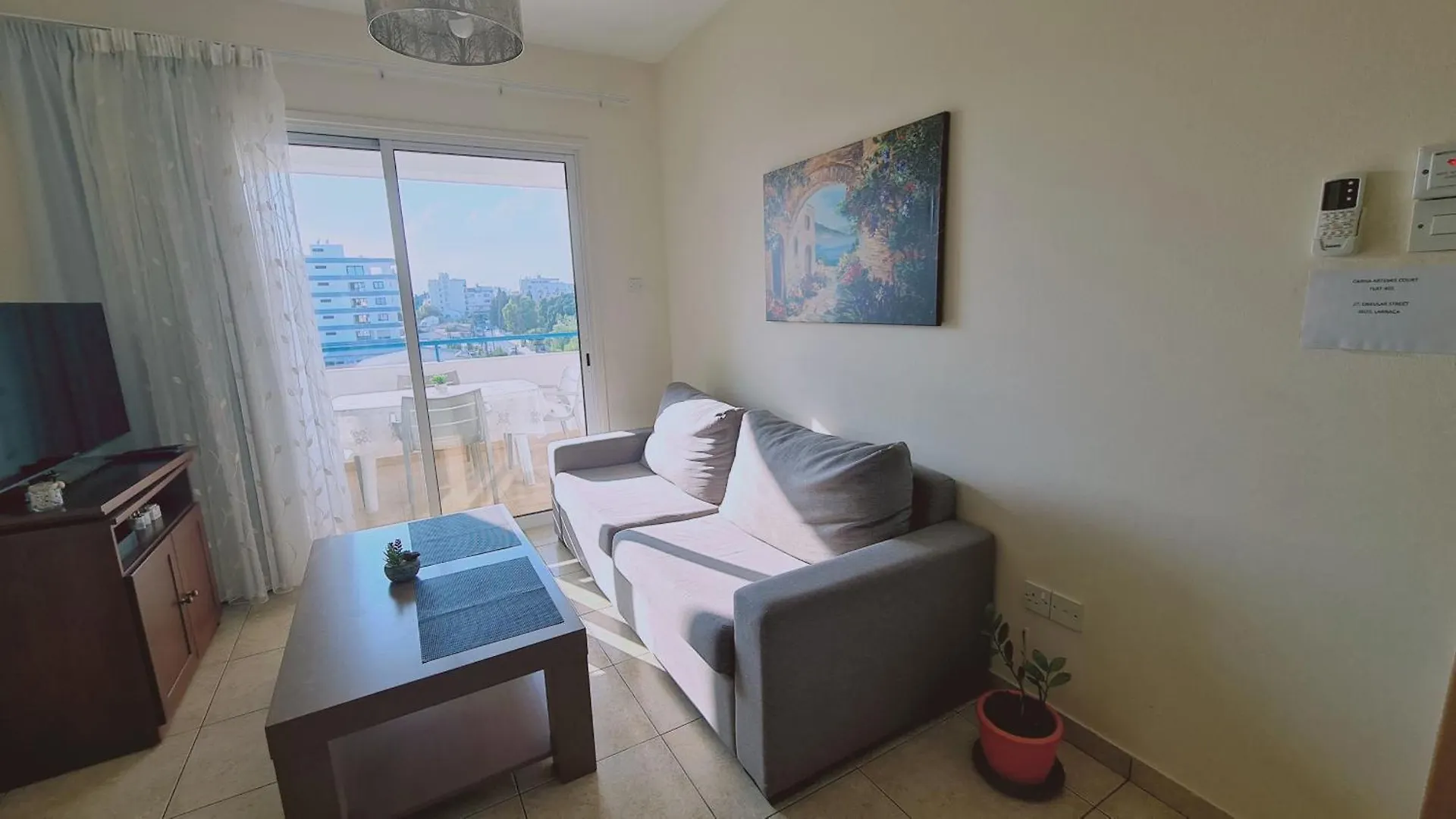 Stay Suncity Apartment ラルナカ